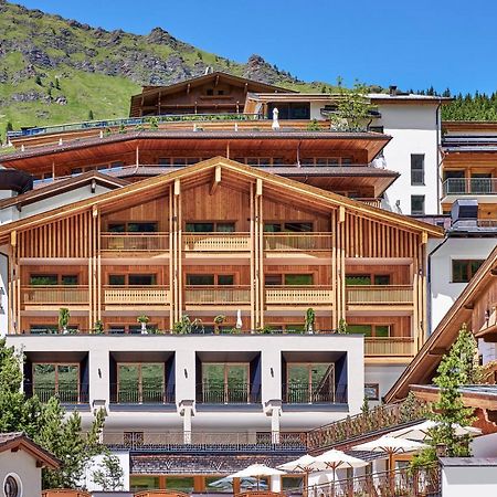 Hotel Berghof Crystal Spa & Sports Tux Exterior foto