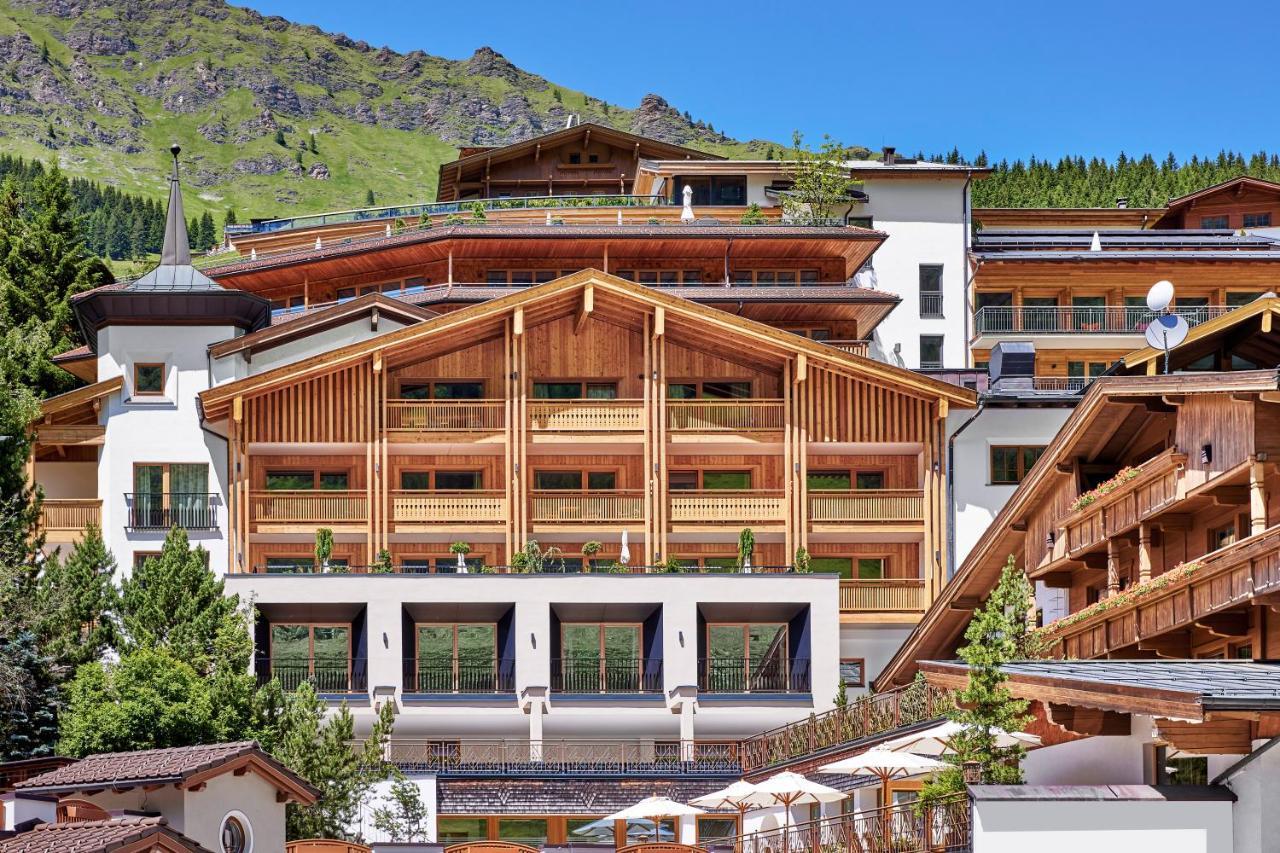 Hotel Berghof Crystal Spa & Sports Tux Exterior foto