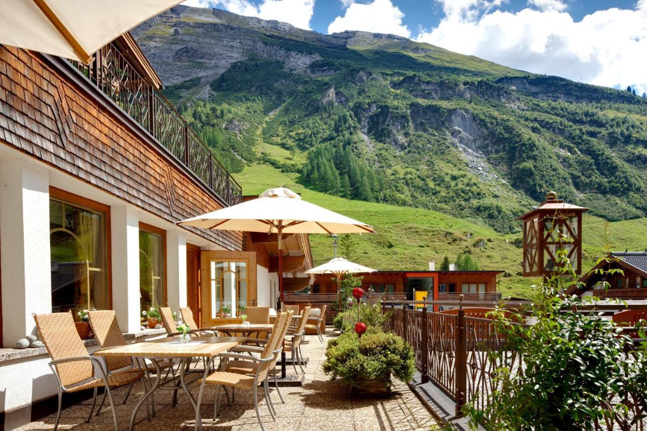 Hotel Berghof Crystal Spa & Sports Tux Exterior foto